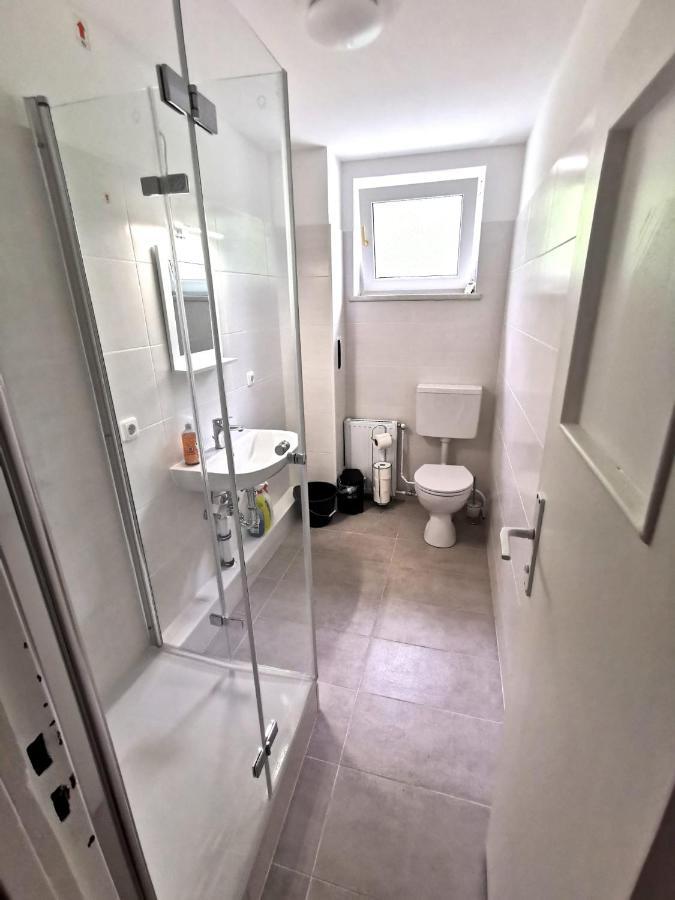 Monteurzimmer Berlin Neukoelln エクステリア 写真