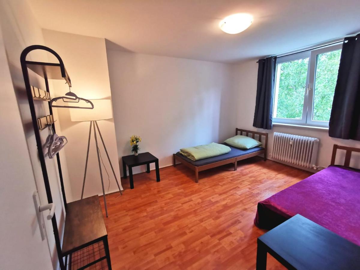 Monteurzimmer Berlin Neukoelln エクステリア 写真